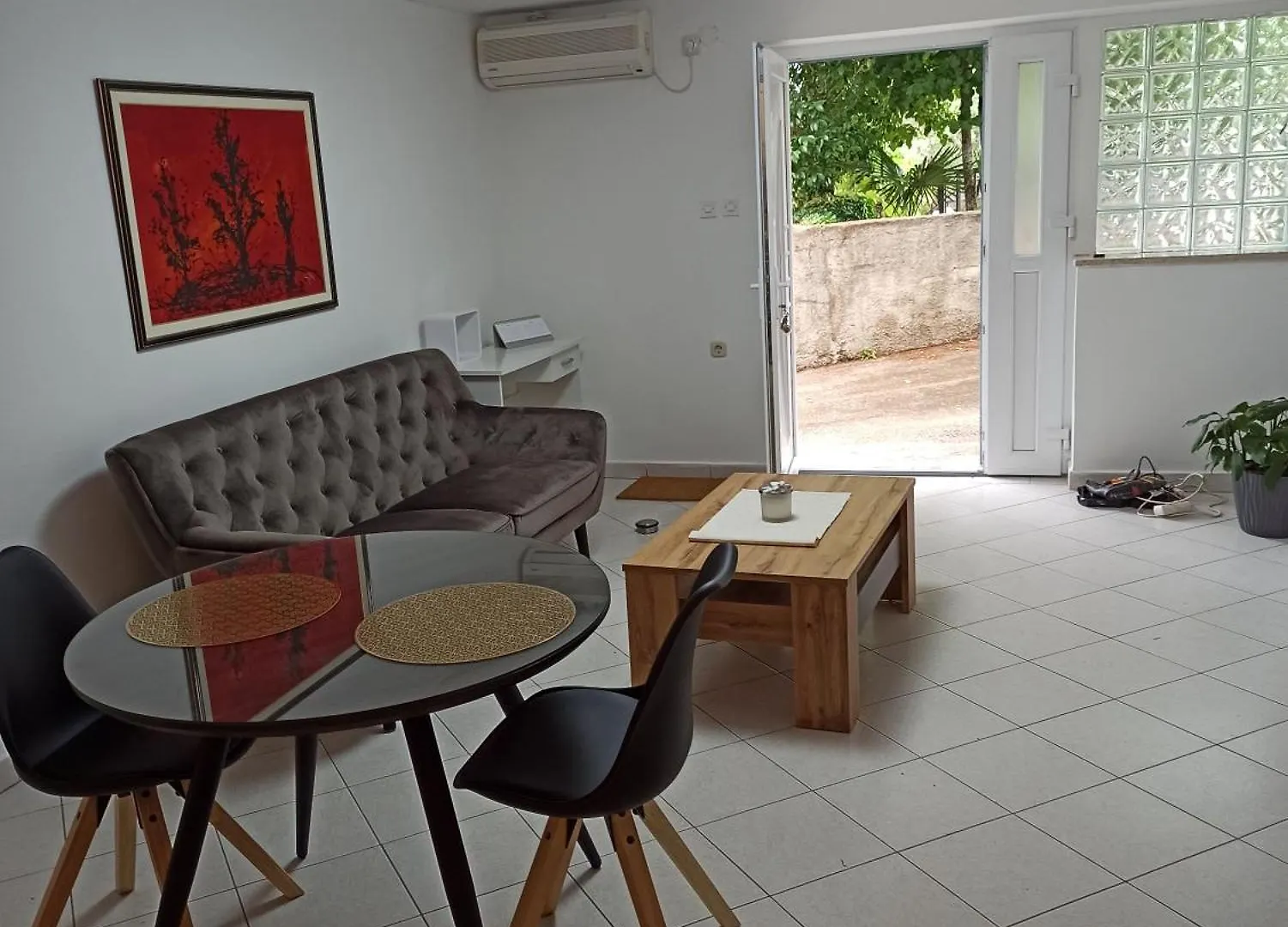 Gogo Apartment Risika